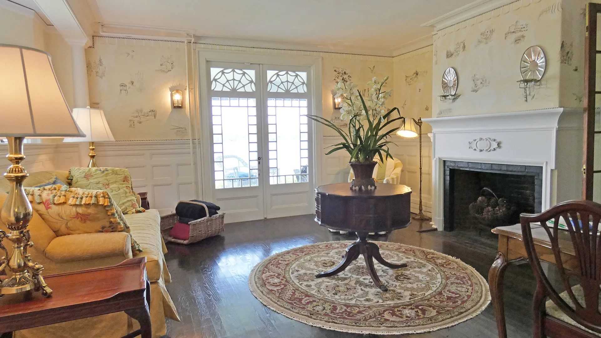 Parlor