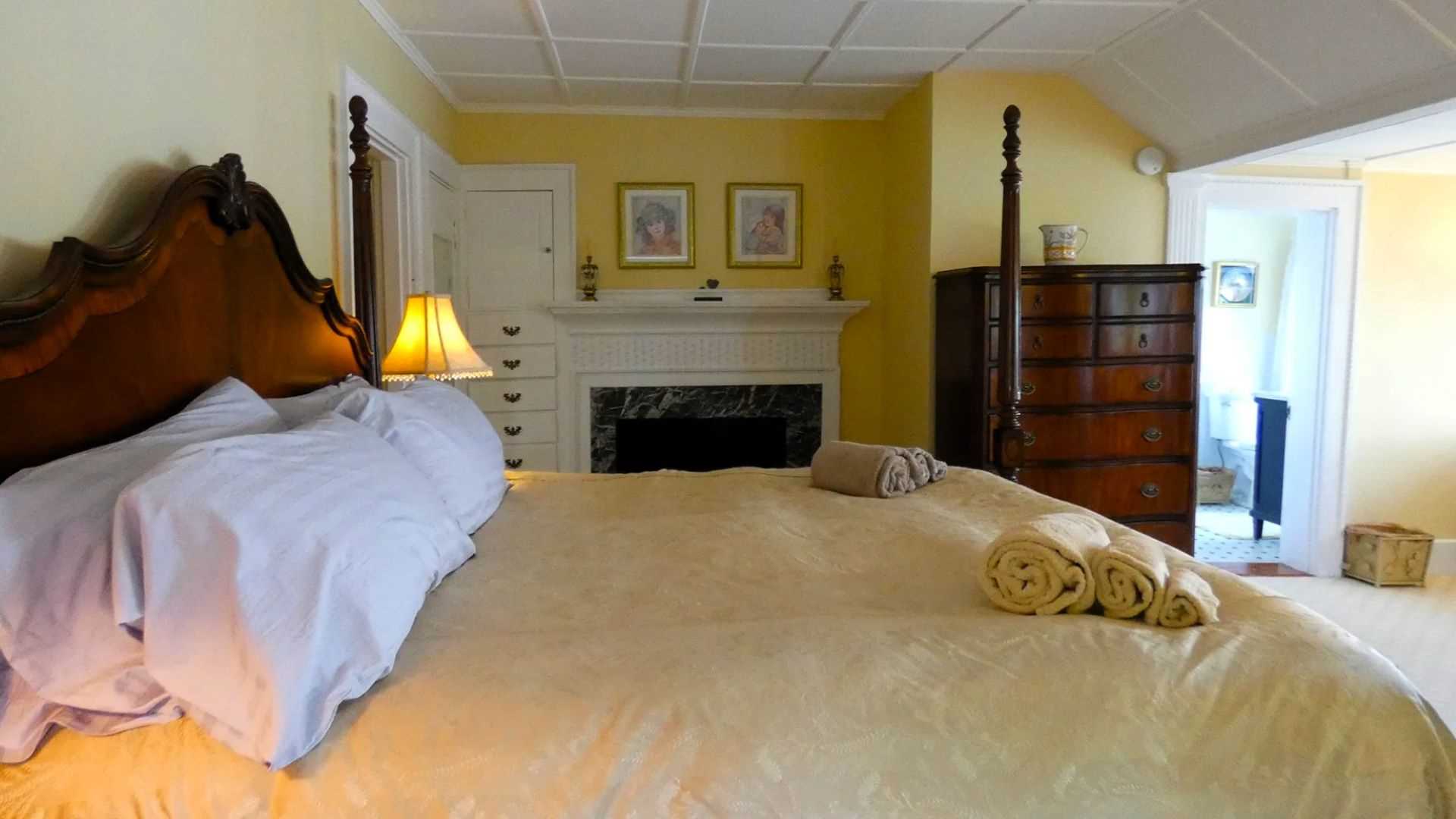 King Bedroom