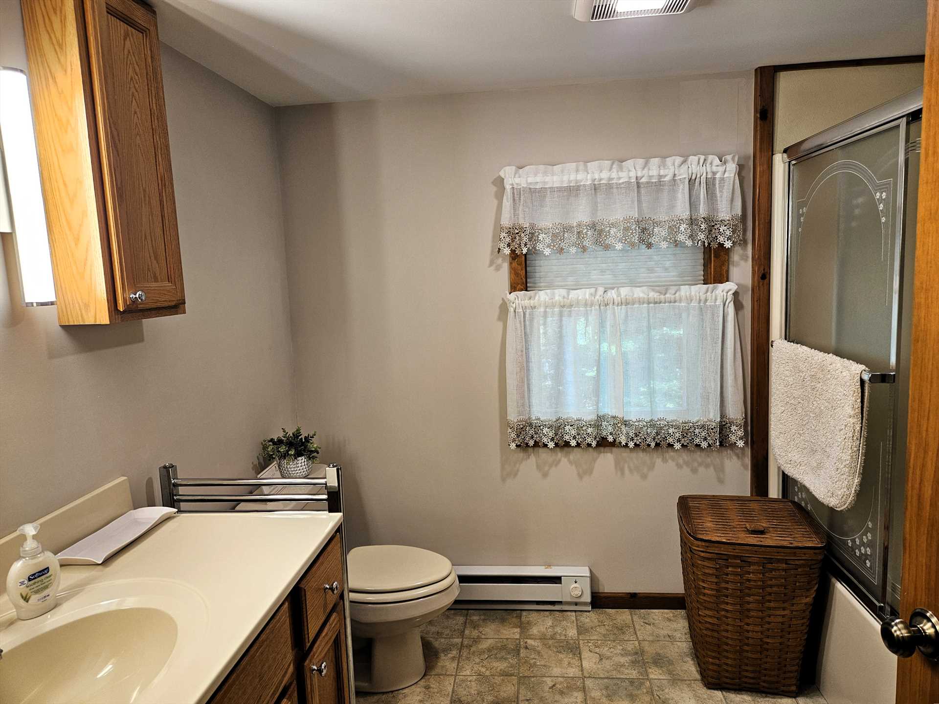 Second floor full Bathroom