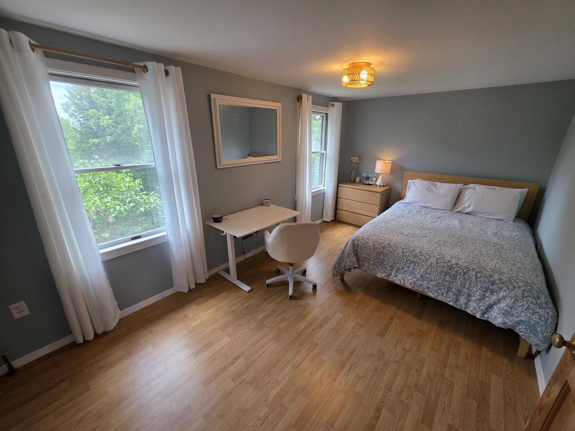 2nd Floor Queen BR
