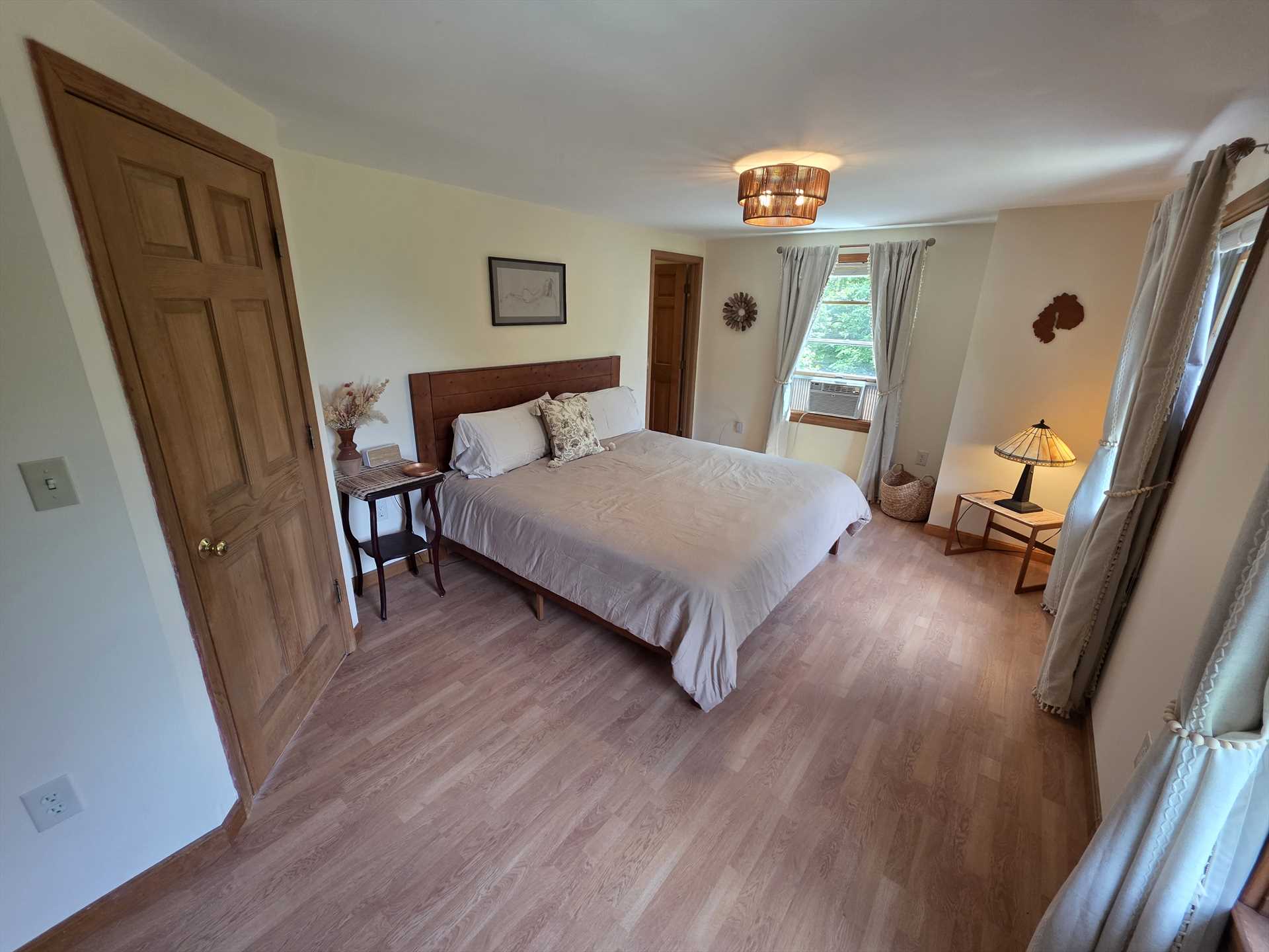 2nd Floor King BR