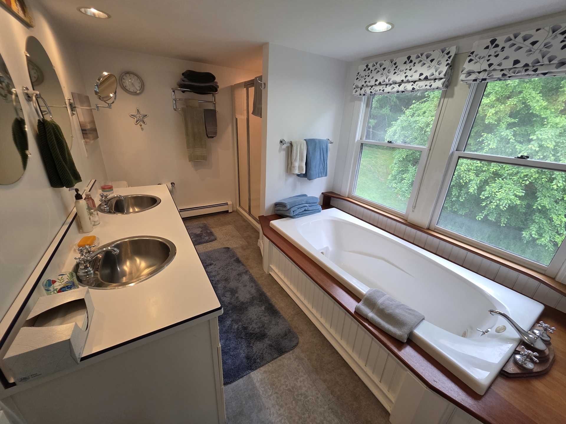2nd Floor Bath