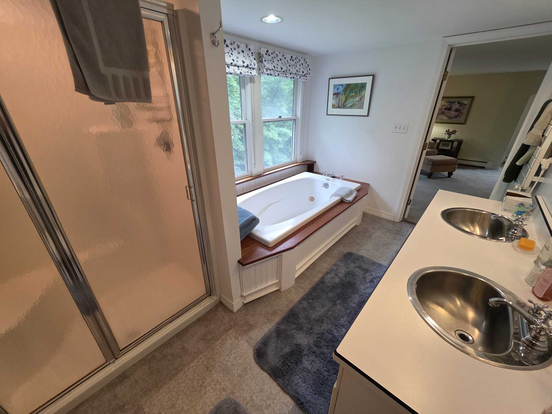 2nd Floor Bath
