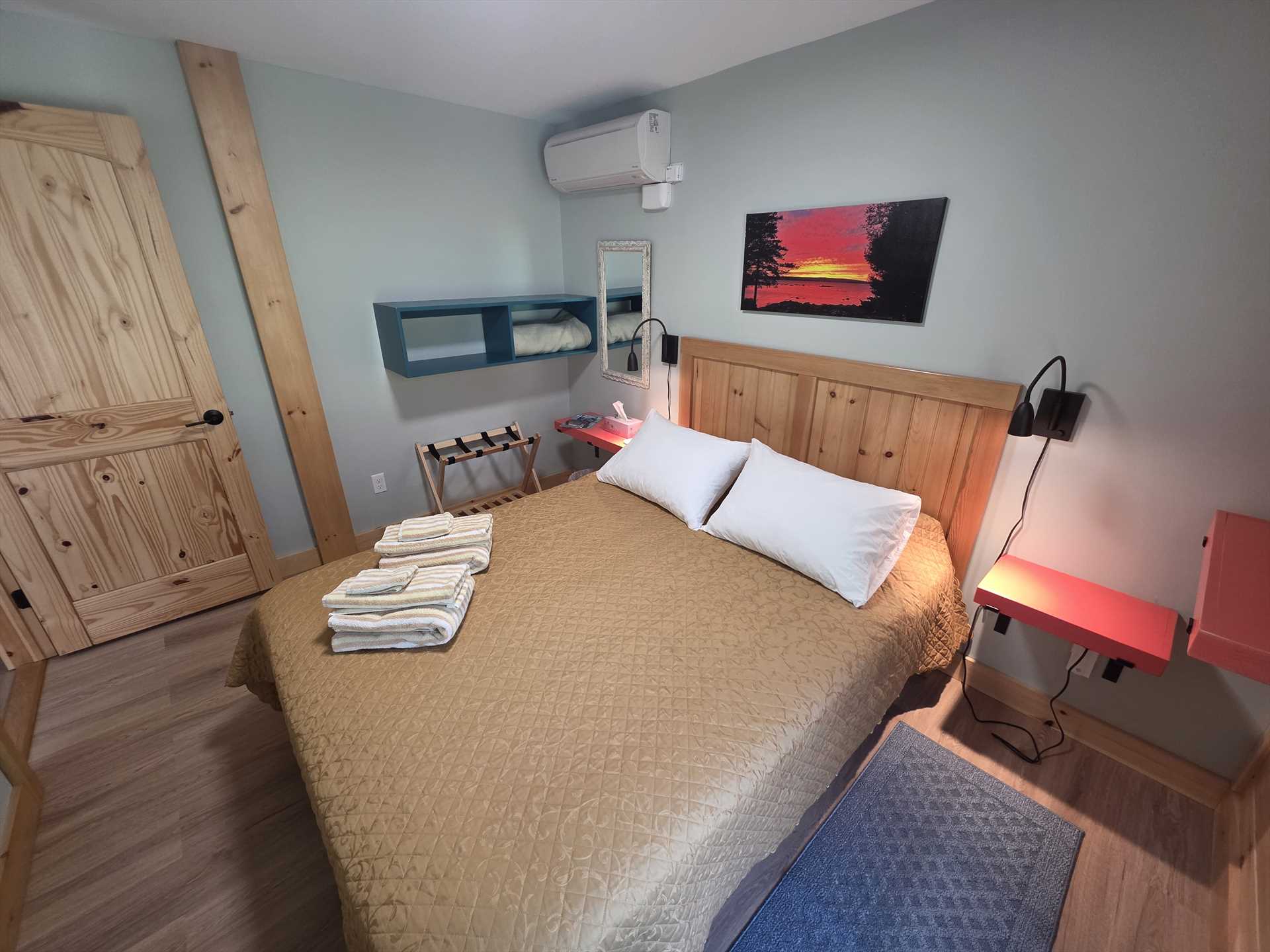 1st Queen Bedroom