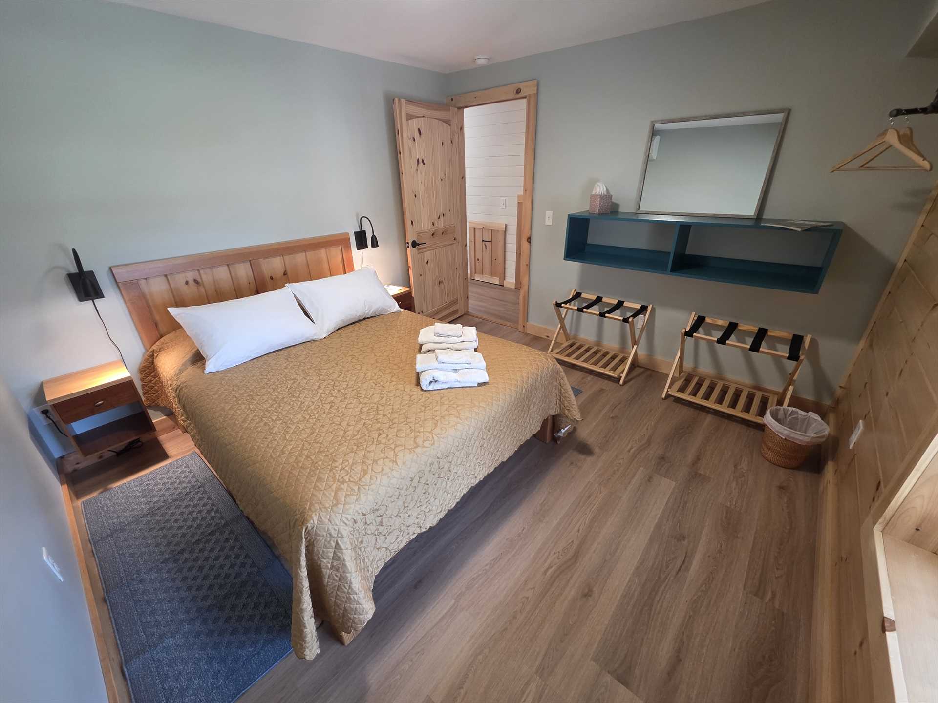 2nd Queen Bedroom
