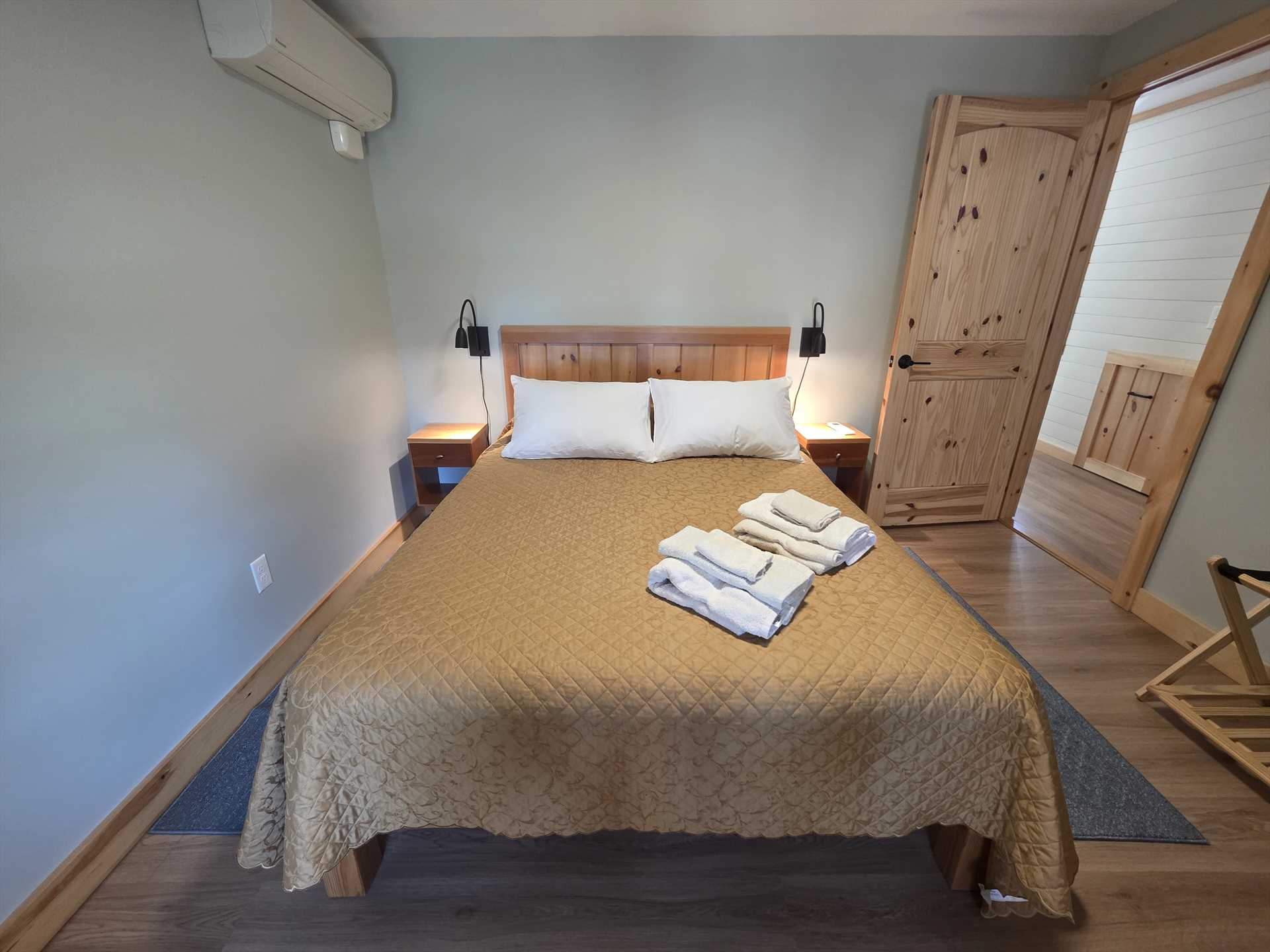 2nd Queen Bedroom